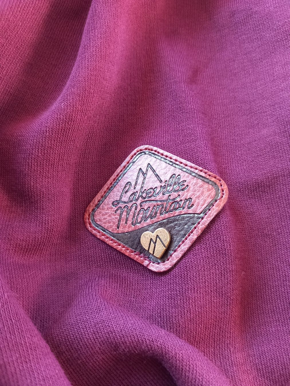 Maglioni & Felpe: Sweat à capuche violet / bordeaux Taille M – Usato da Faoug venduto da per_kp6r 2
