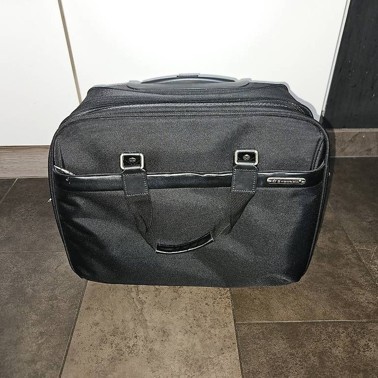Valises & Sacs: Traveller business case – D'occasion à Le Locle par mariuzzos