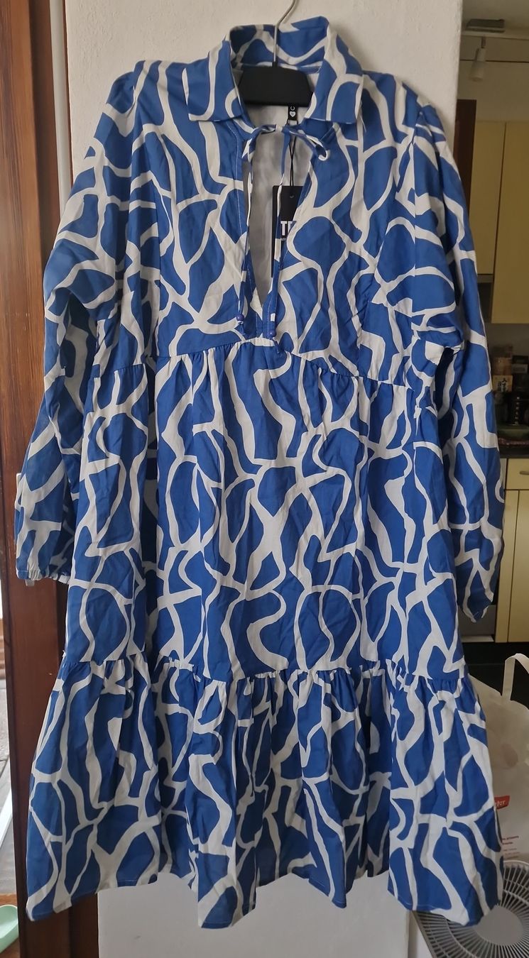 Vestiti: Kleid blau weiss, XL Neu – Nuovo e nell'imballaggio originale da Romanshorn venduto da REALJessiB