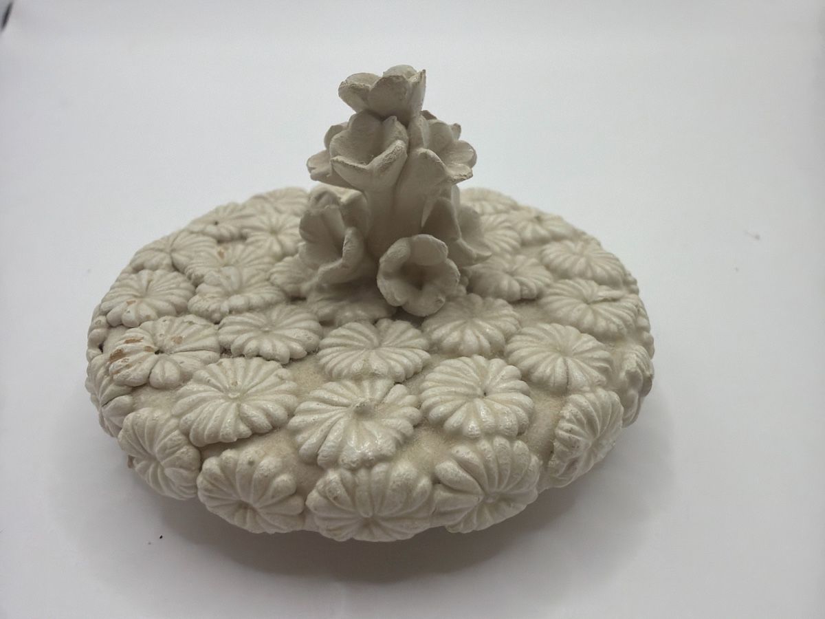 Tutte le decorazioni: Dose mit Blumenmuster, Keramik, weiss – Usato da Kloten venduto da Eleanor82 2