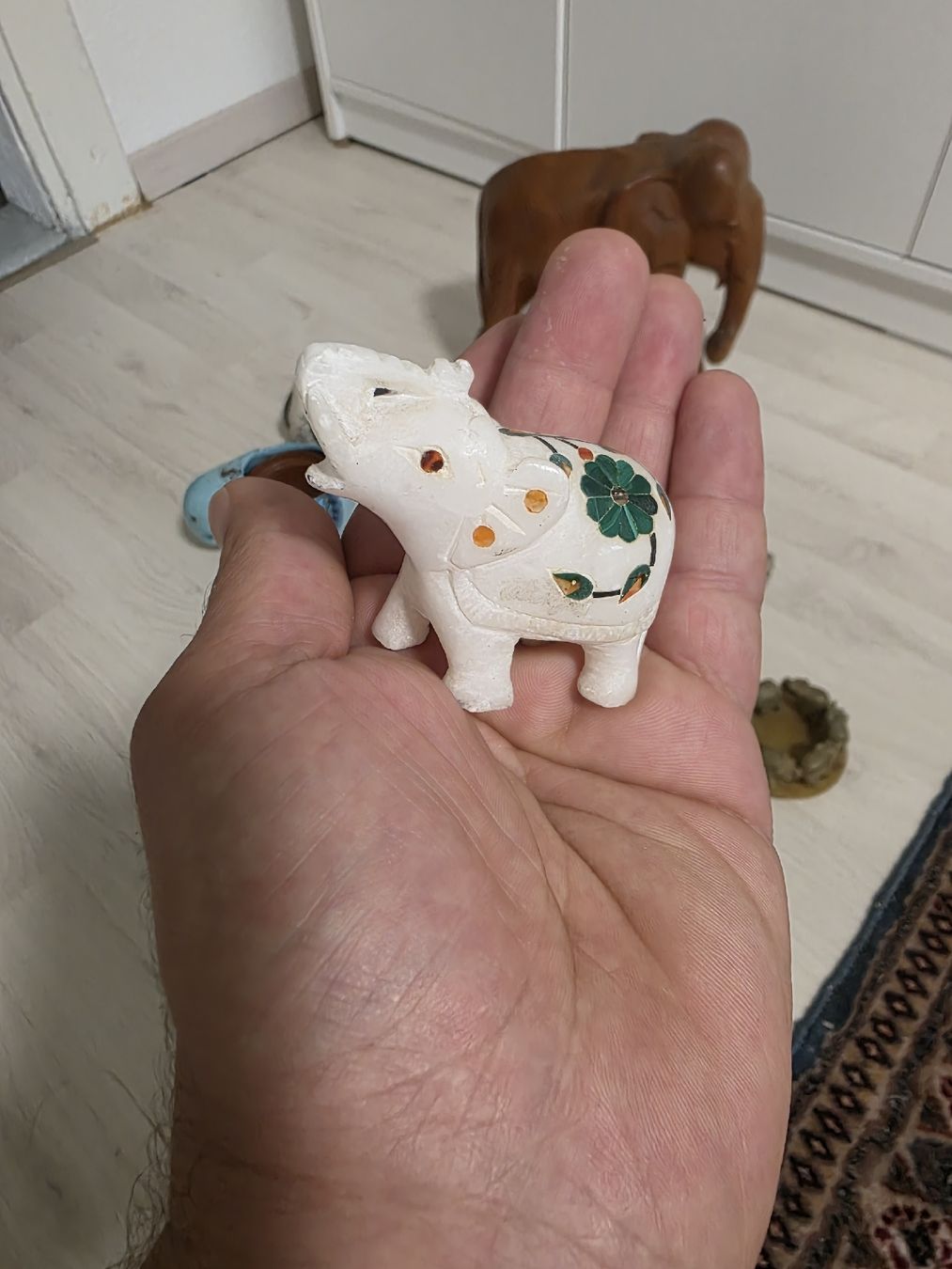 Statuette: Deko Elefanten-Sammlung verschiedene Materialien gebraucht – Usato da Schöftland venduto da Aktion56 3