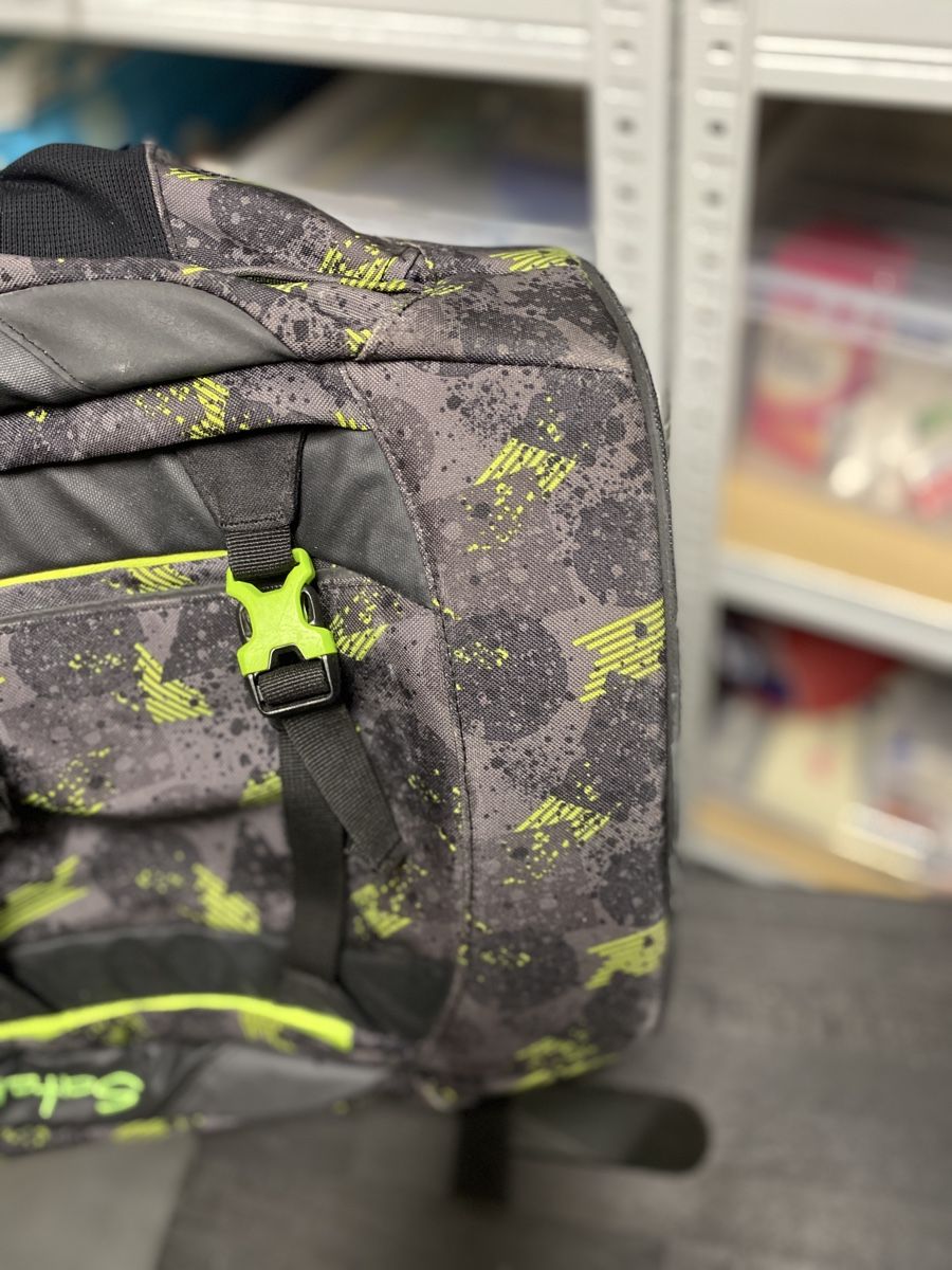 Satch Rucksäcke: Satch Schulrucksack schwarz/grün  – Gebraucht aus Schoenenwerd von radiga 2