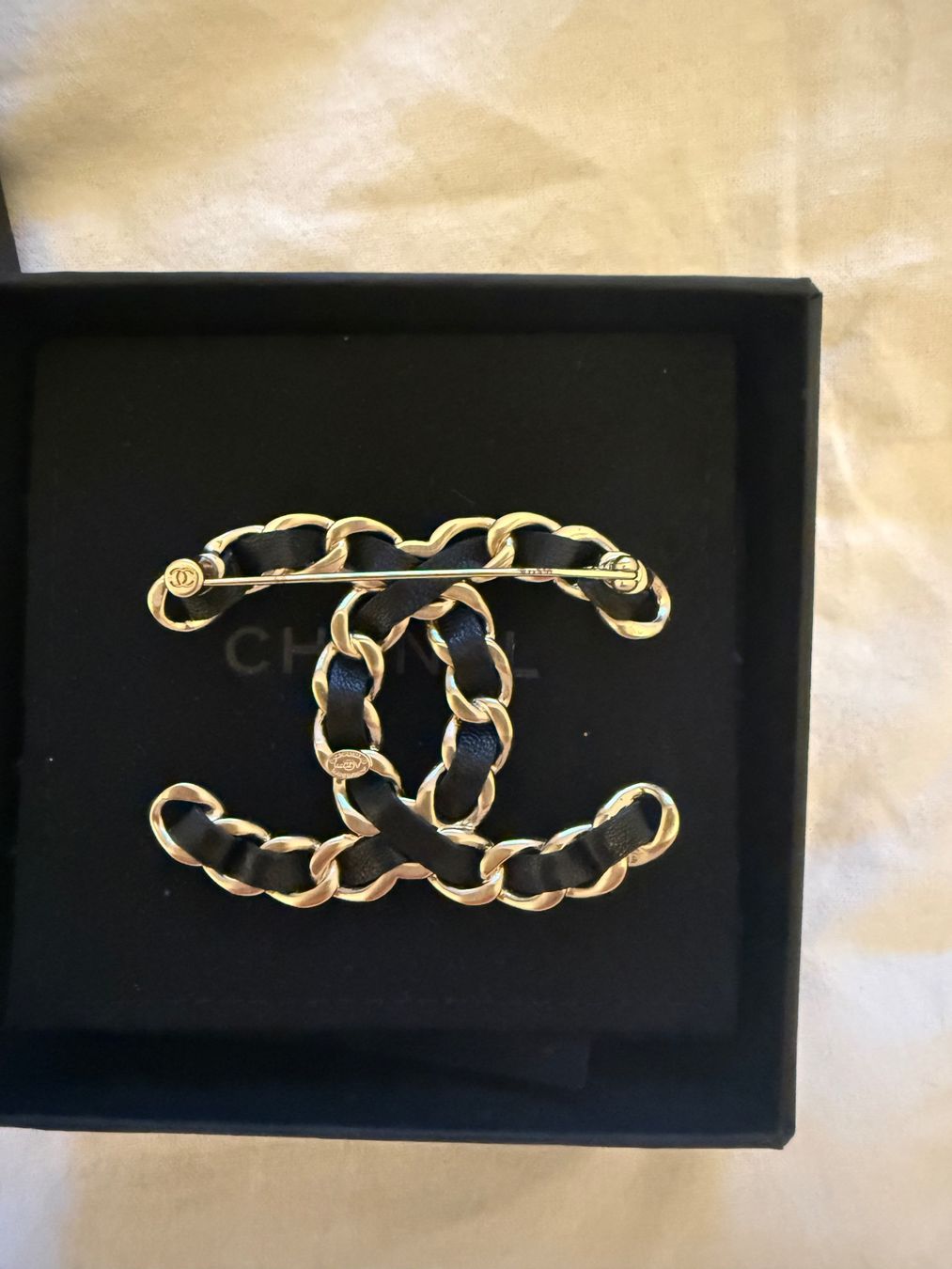 Chanel Broches & Aiguilles: Broche Chanel – D'occasion à Payerne par kni_w6xk 2