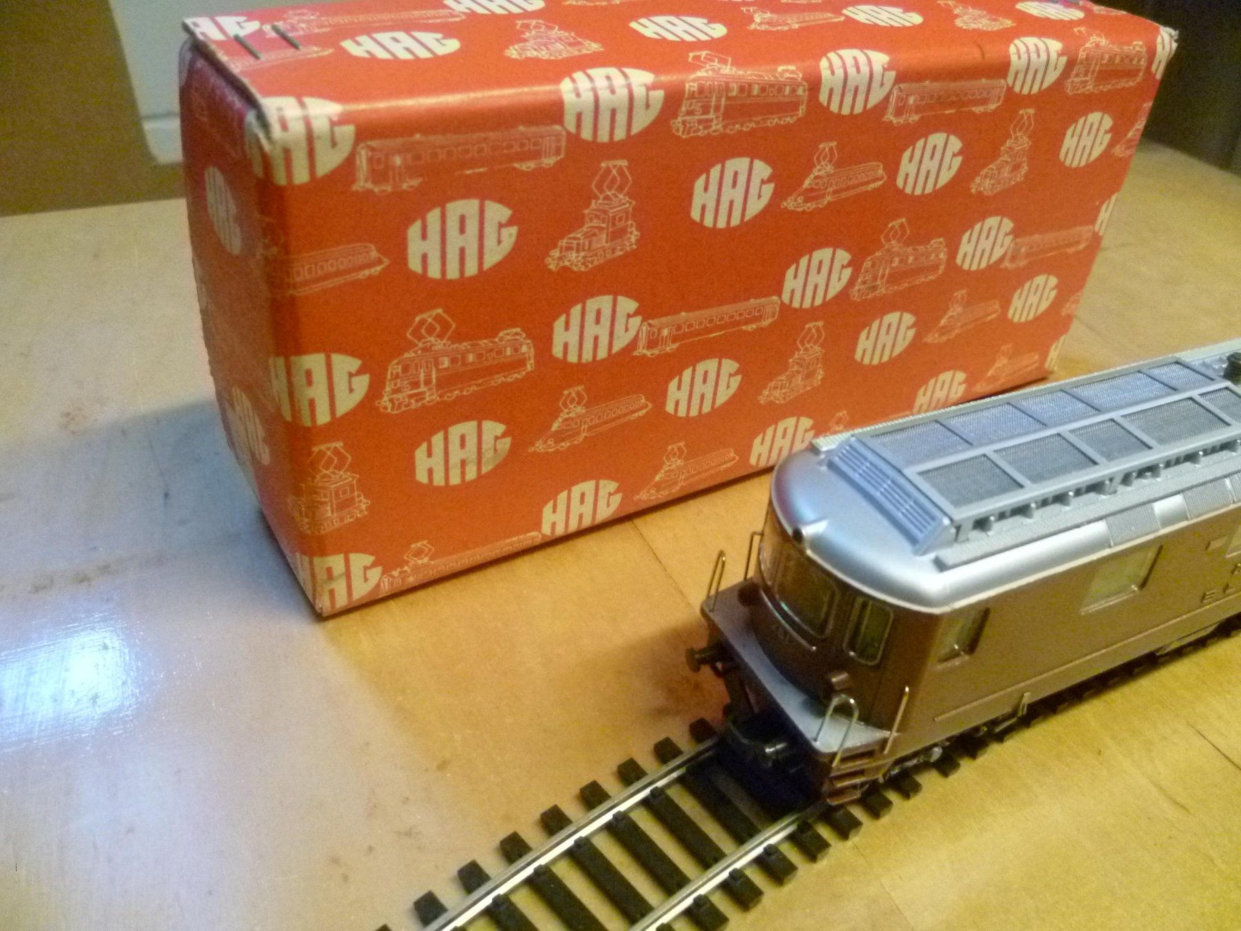 Hag Modellini di ferrovie: BLS Ae 4/4 braun H0 DC Lok – Usato da Rickenbach BL venduto da umro11 2