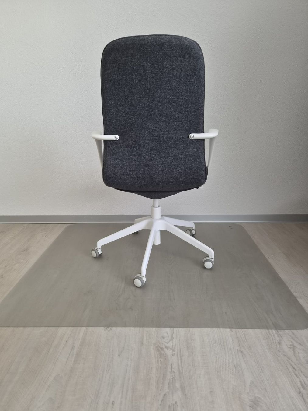Ikea Stühle: Bürostuhl IKEA Långfjäll – Gebraucht aus Burgdorf von kat_xyr8 2