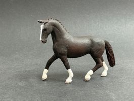 Schleich 13927 Hannoveraner Stute, Rappe Pferd