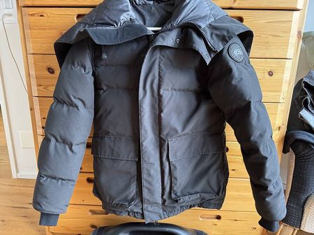 Canada Goose Wedgemount Parka Black Label (man)
