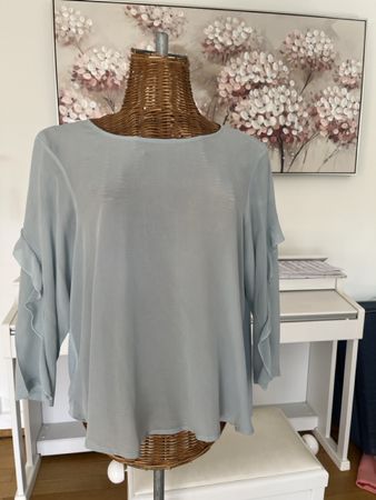Bluse Max&Co hellblau mit Volants, ca. 40