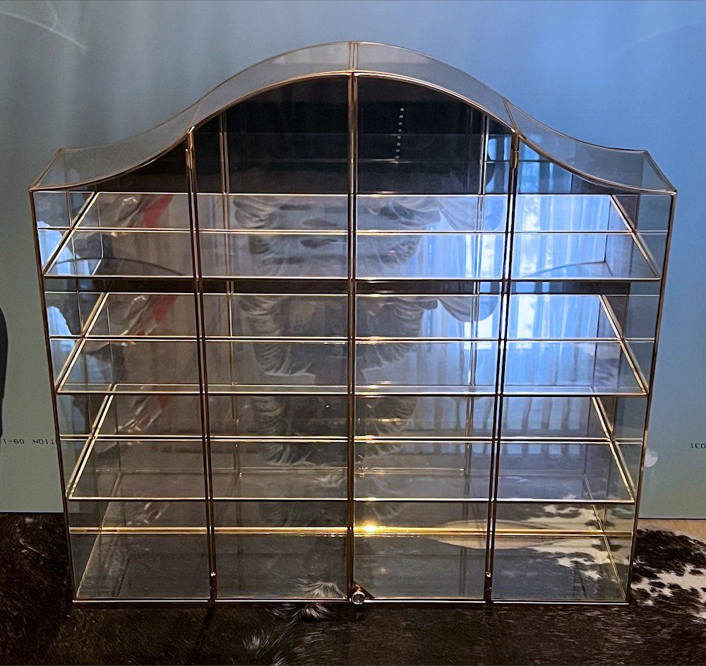Vetrine: Grosse Swarovski Vitrine mit 3 Tablaren – Usato da Uster venduto da Smilas