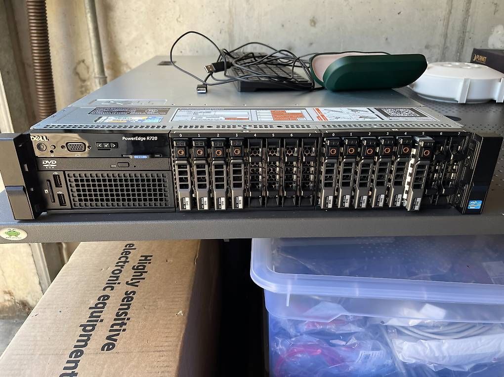 Server: Dell PowerEdge 720 Server – Gebraucht aus Basel von landretta08 3