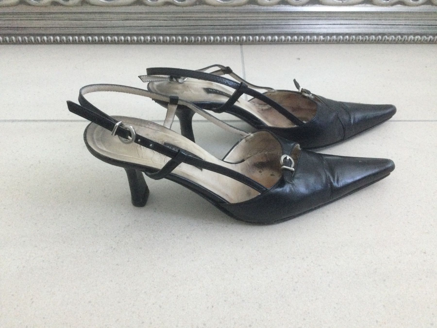 Navyboot Chaussures femmes: Navyboot Slingback Pumps schwarz Leder gebraucht – D'occasion à Zug par ang_rxx5