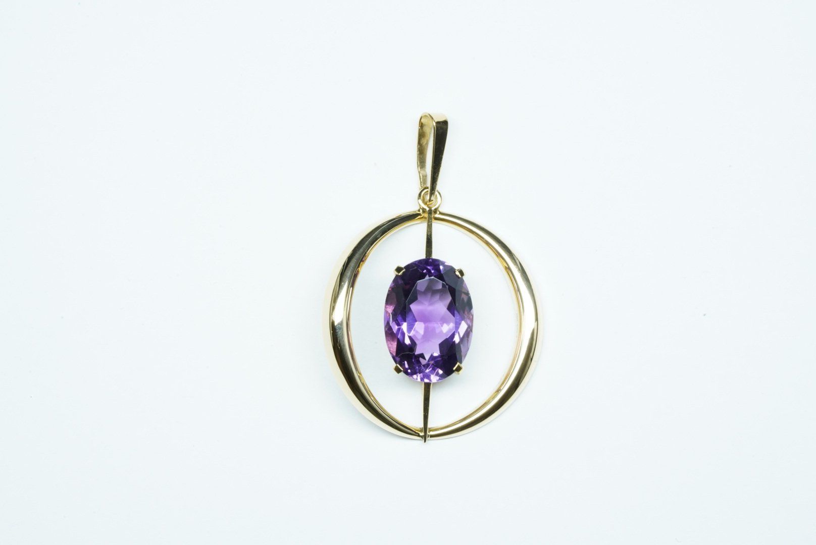Anhänger: 18 Gelbgold Anhänger mit Amethyst – Gebraucht aus Bülach von Re-Jewelled 1