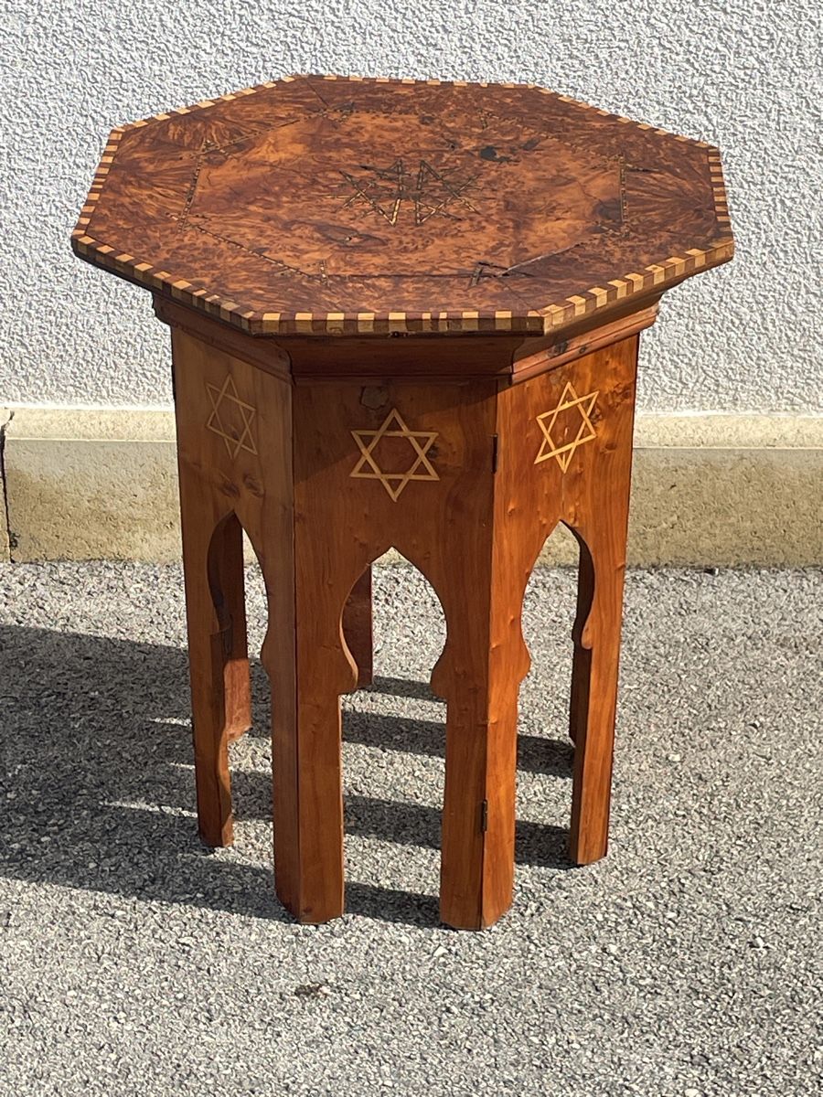 Tables: Judaica table à thé octogonale – D'occasion à Bevaix par far_977p