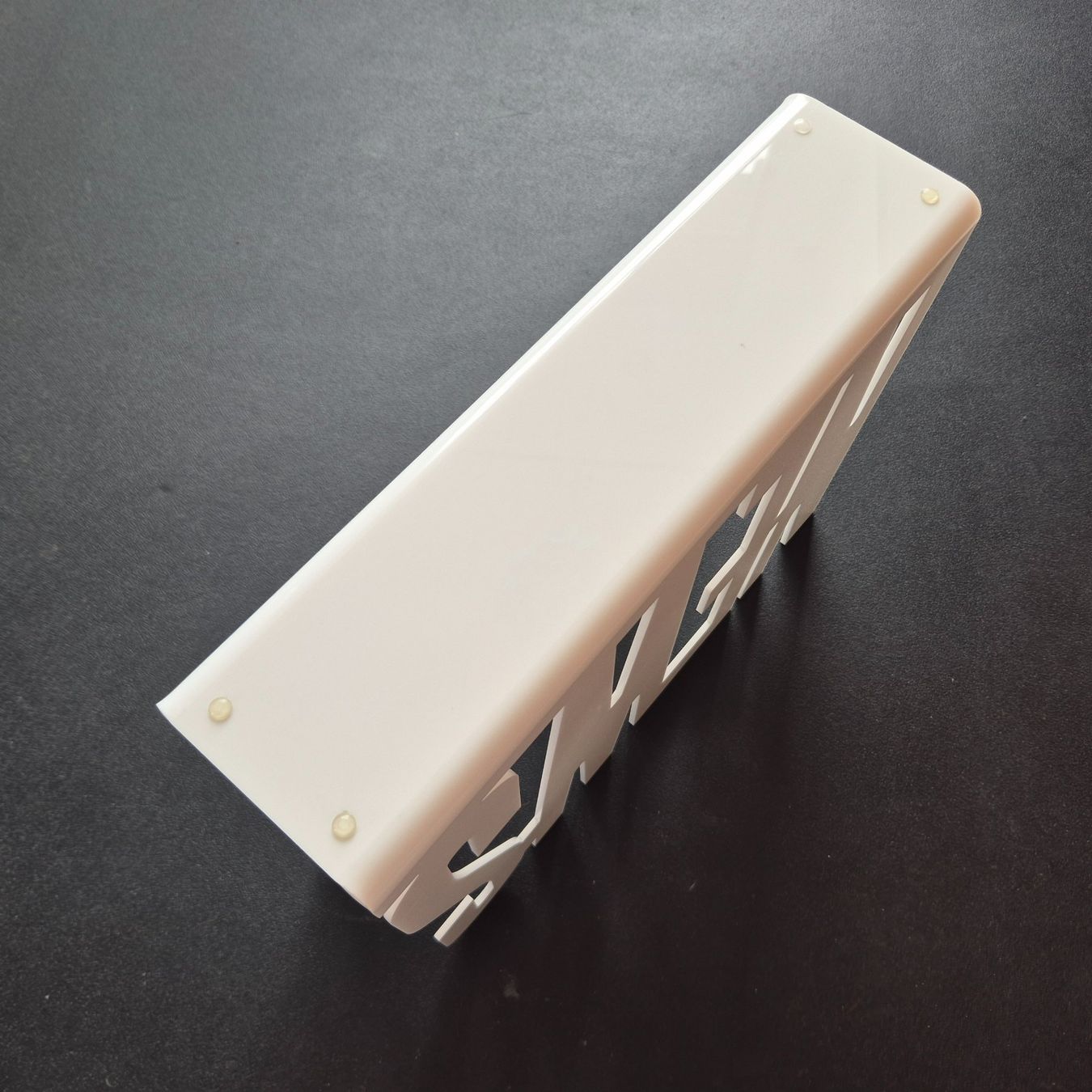 Sonstiges für Haushalt & Wohnen: News Acryl weiss Magazin Rack Plexiglas Zeitungsständer – Gebraucht aus Nottwil von Wondewa-Shop 6