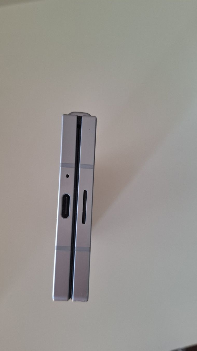 Samsung Telefoni cellulari / Smartphones: samsung fold 6 ultra – Usato da Sursee venduto da aurel.leli 4