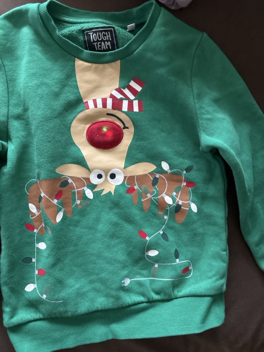 C&A Pulls et sweat-shirts: Weichnachtspullover – D'occasion à Spreitenbach par bea_wrh6 2