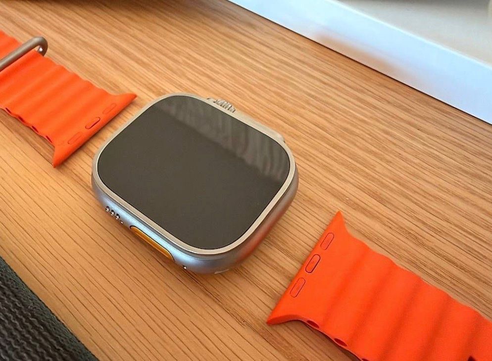 Apple Smartwatch: I WATCH ULTRA 2 – Neu (gemäss Beschreibung) aus Adliswil von Martina.Zelenakova 1