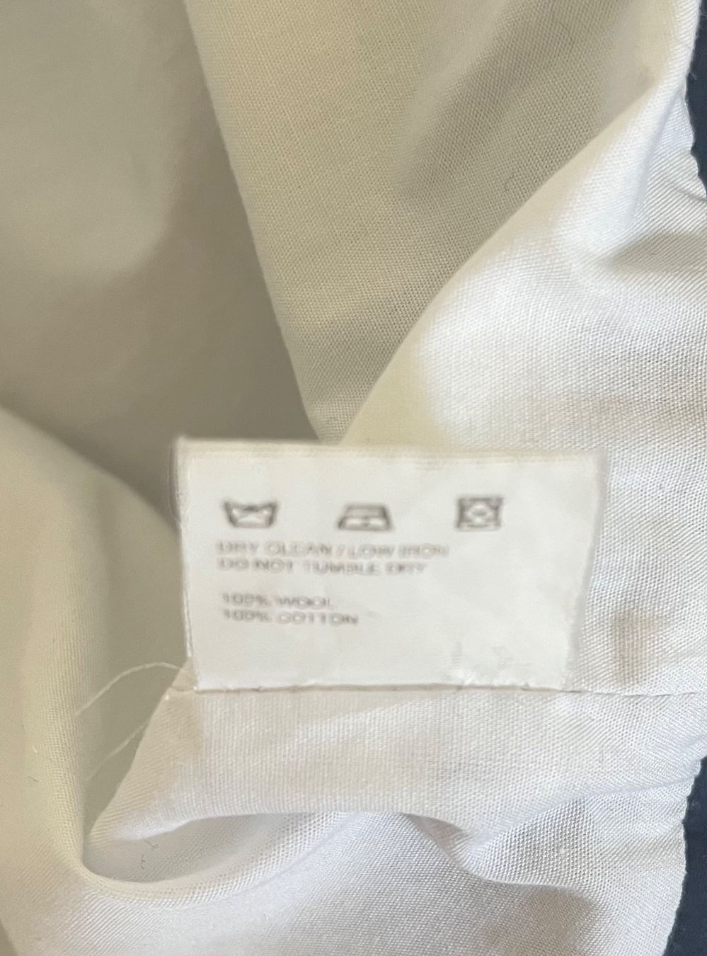 Jacquemus Kleider: Jacquemus, robe asymétrique 36 – Gebraucht aus Genève von dachaw 4