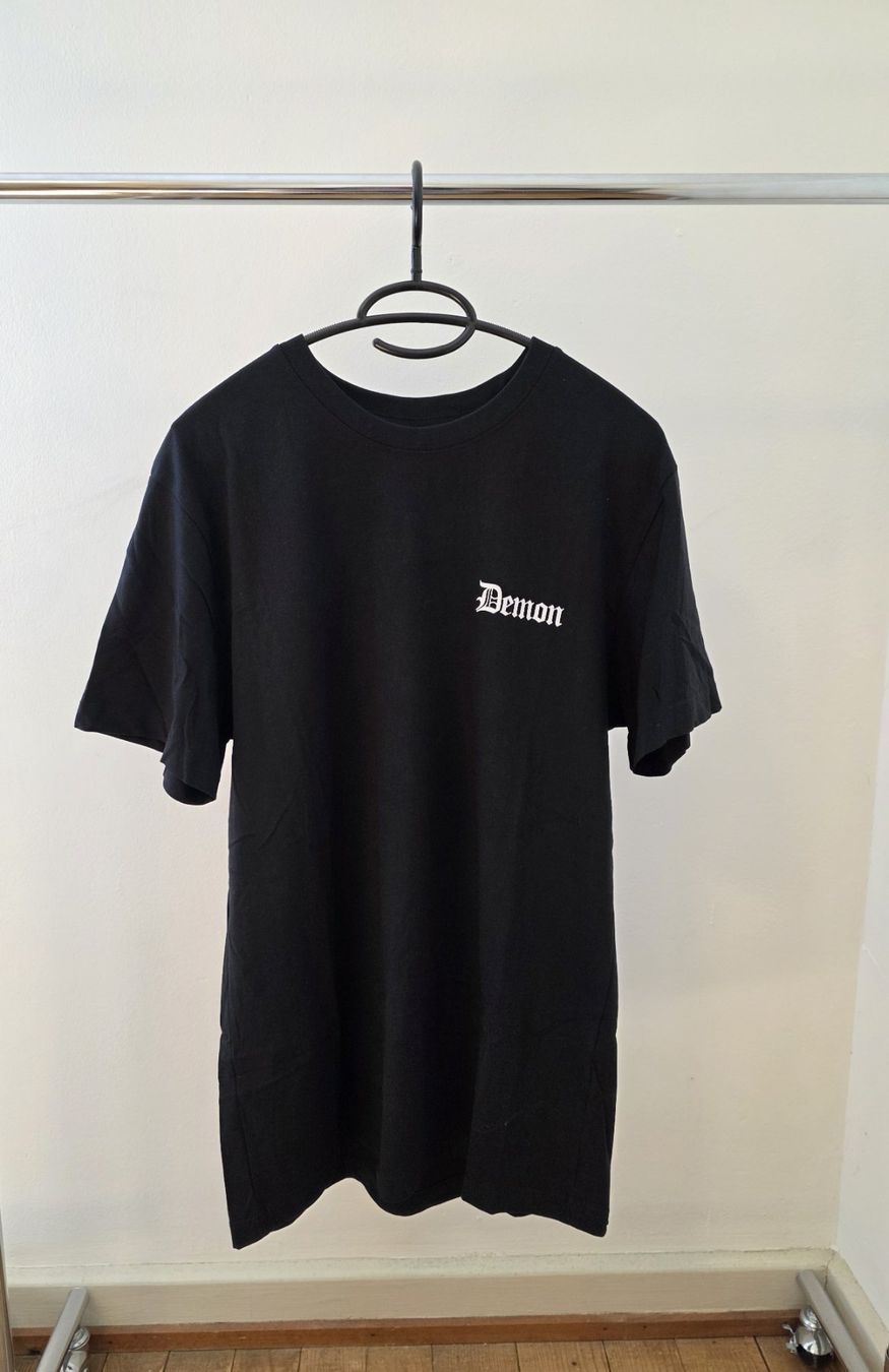 T-shirt: T-Shirt "Demon" Mister Tee – Nuovo (secondo la descrizione) da Rothenfluh venduto da sel_j856