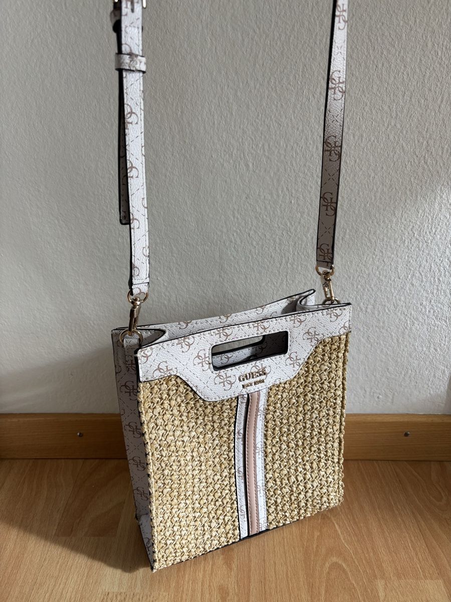 Guess Borse da donna: Guess Handtasche, neuwertig – Nuovo (secondo la descrizione) da Zug venduto da alex___4