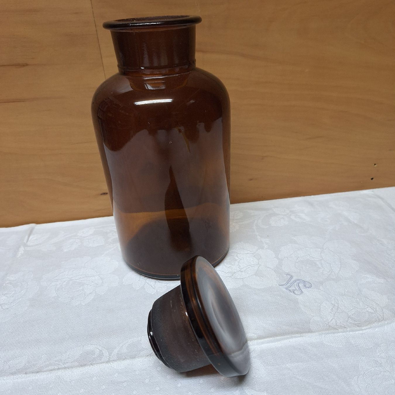 Accessori da laboratorio: Braune, grosse Apothekerflasche W1250 – Usato da Winterthur venduto da Goldpipau 1