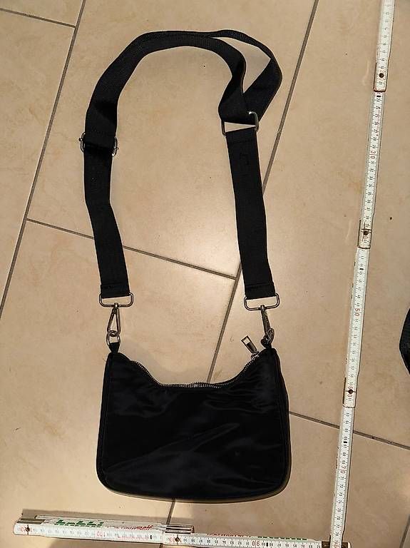 Sacs femmes: Handtasche – D'occasion à Schlieren par S_Dragon 1
