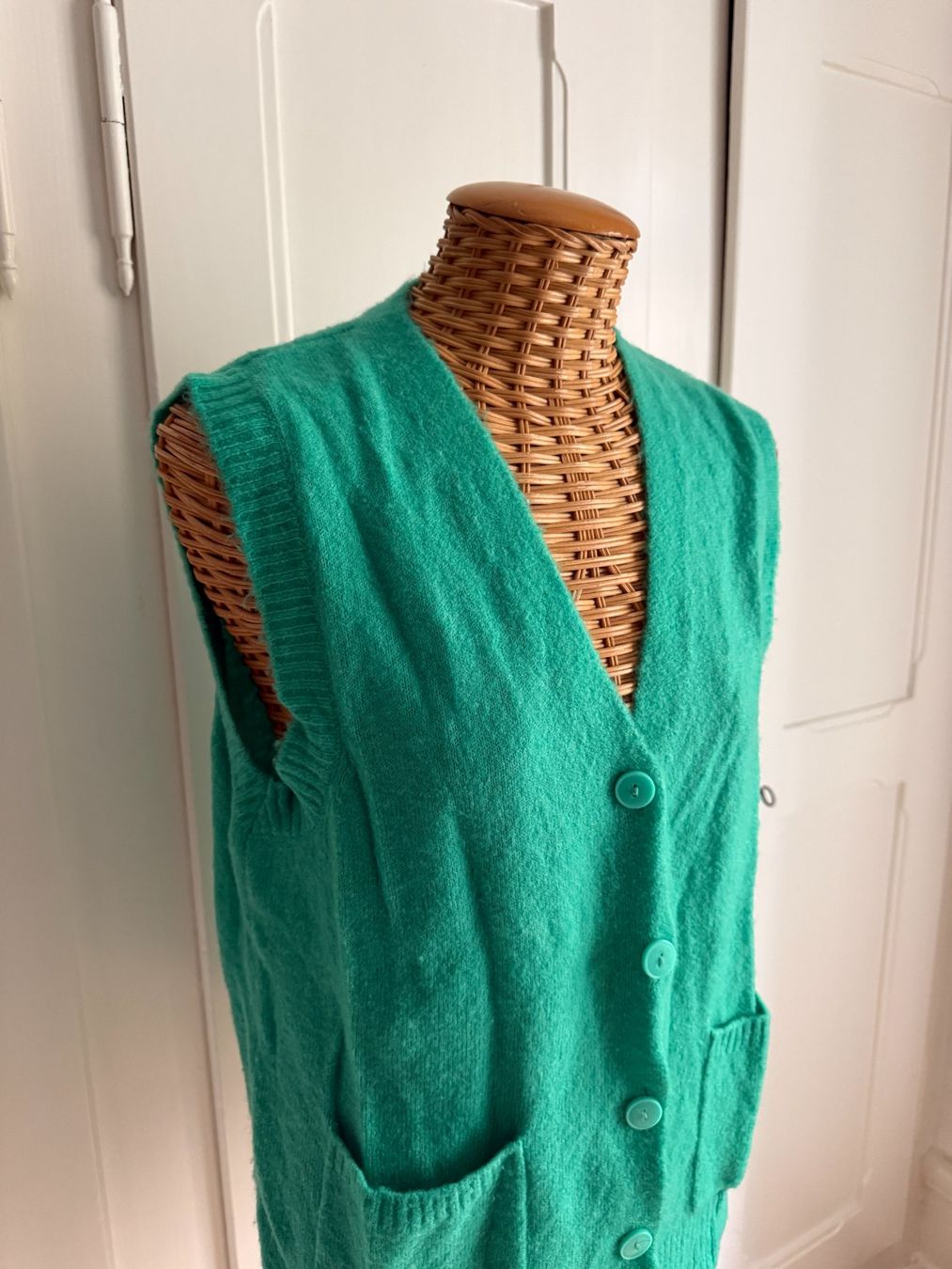 Massimo Dutti Gilets: MASSIMO DUTTI - Strickgilet grün M – D'occasion à Zürich par Diazaio 1