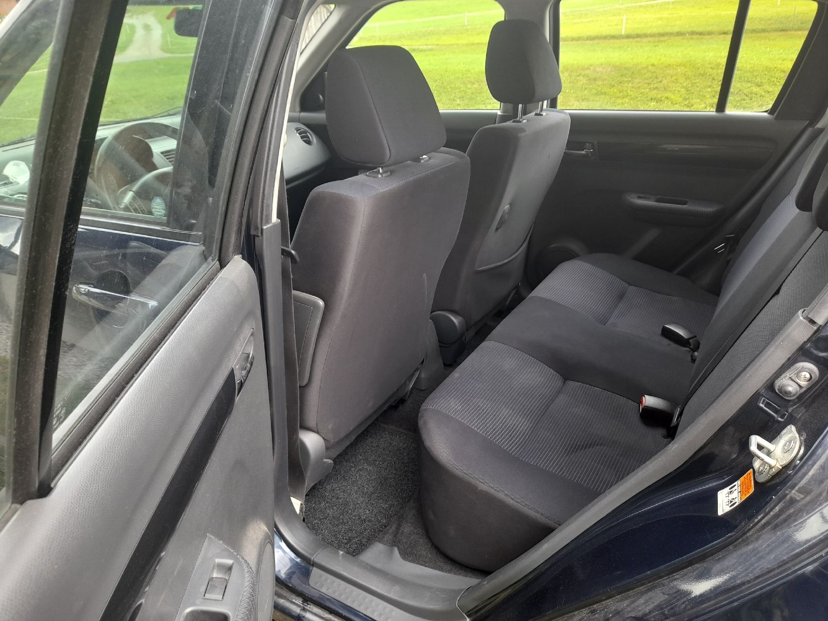 Suzuki Automobili: Suzuki Swift 1.3 4WD – Usato da Krummenau venduto da chr_glt9 4