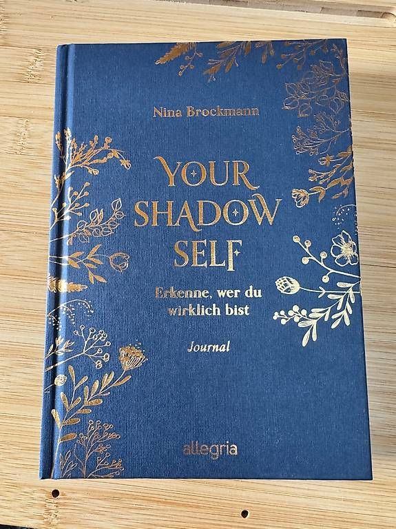 Libri: Your Shadow Self von Nina Brockmann – Usato da Schwarzenburg venduto da Ella124