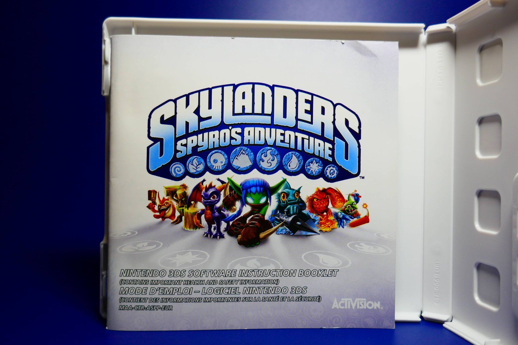 Nintendo Giochi: Skylanders : Spyro's Adventure - Nintendo 3DS – Usato da Vuarrens venduto da Espace-Retro 1