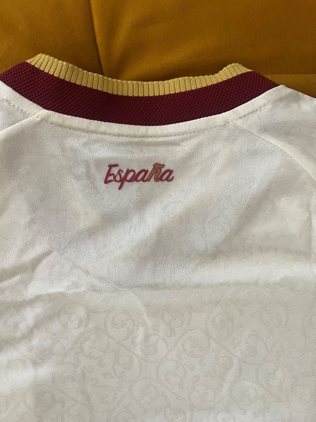 Leibchen & Hosen: Spanien Trikot 2026 (Express Angebot) – Neu (gemäss Beschreibung) aus Zürich von christianvs_ 5