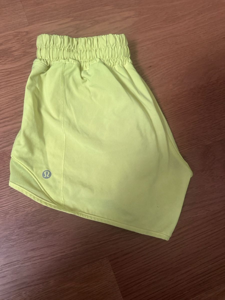 Lululemon Leggings: Lululemon shorts – Usato da Binningen venduto da mar_nz5s 1