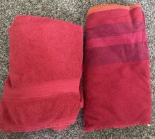 2 Frottéetüechli rot/pink, Sommer-Beach-Towel, gut erhalten