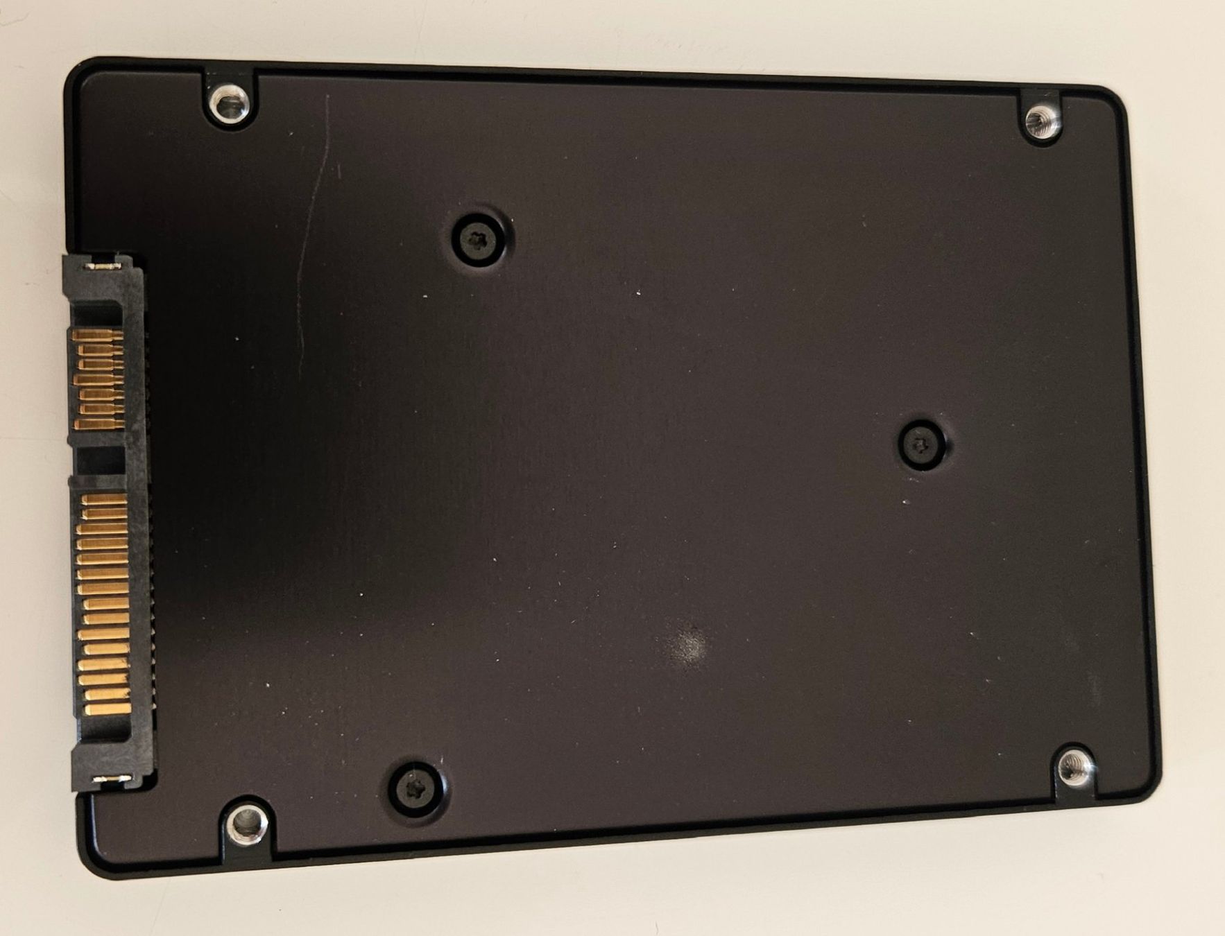 Samsung Dischi rigidi: Samsung 1.92TB SM863a Datacenter NAS Enterprise SSD – Usato da Lausanne venduto da FamilleCool 3