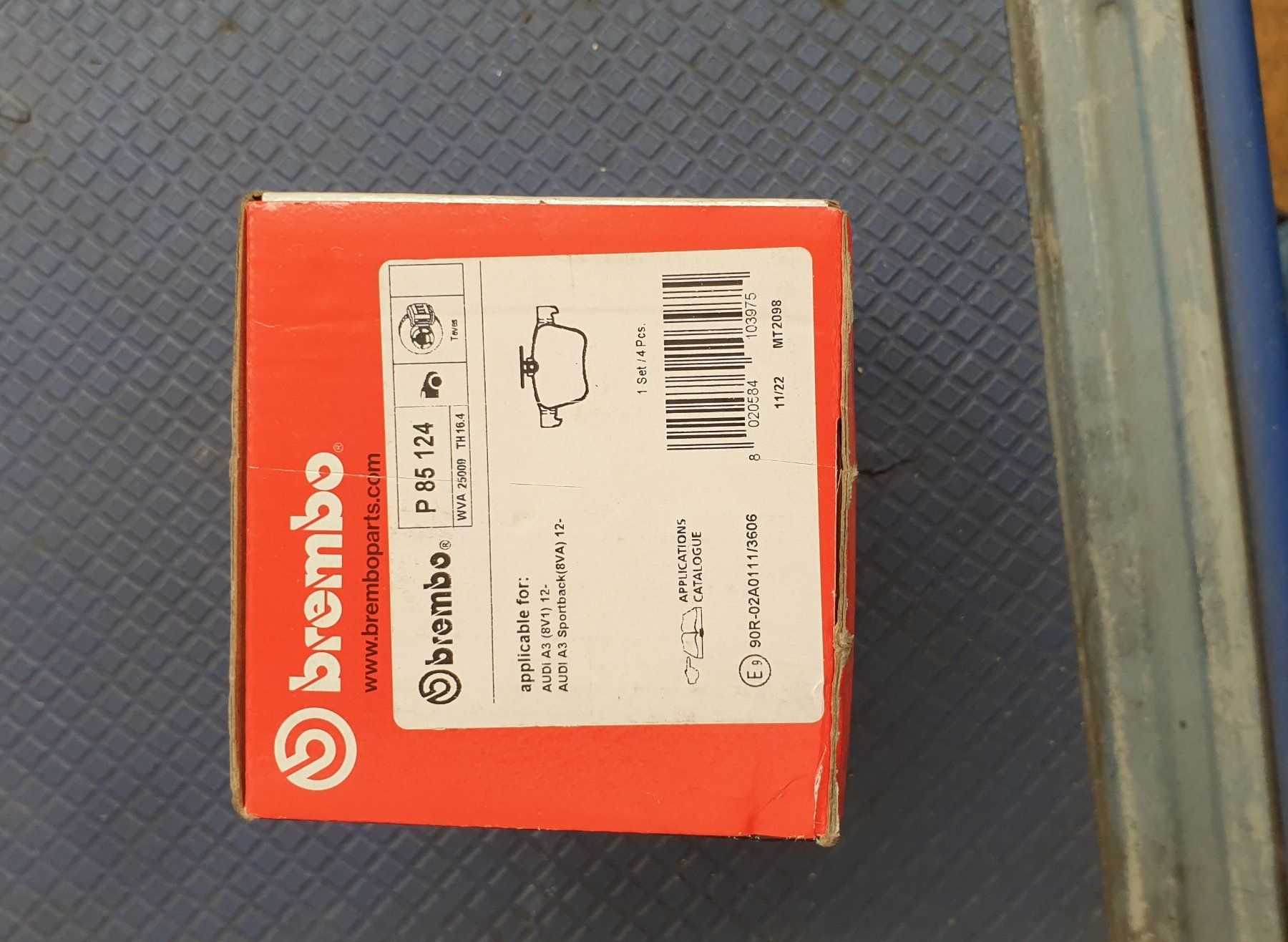Alle Autoersatzteile: Bremsbelagssatz  Hinten – Neu und originalverpackt aus Müllheim Dorf von Linus18
