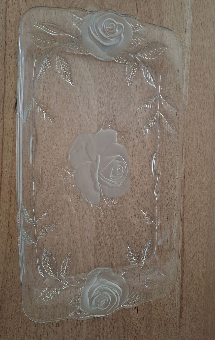 Plateaux: Servierplatte mit Rosen – Neuf (Voir description) à Effretikon par dal_ghz5