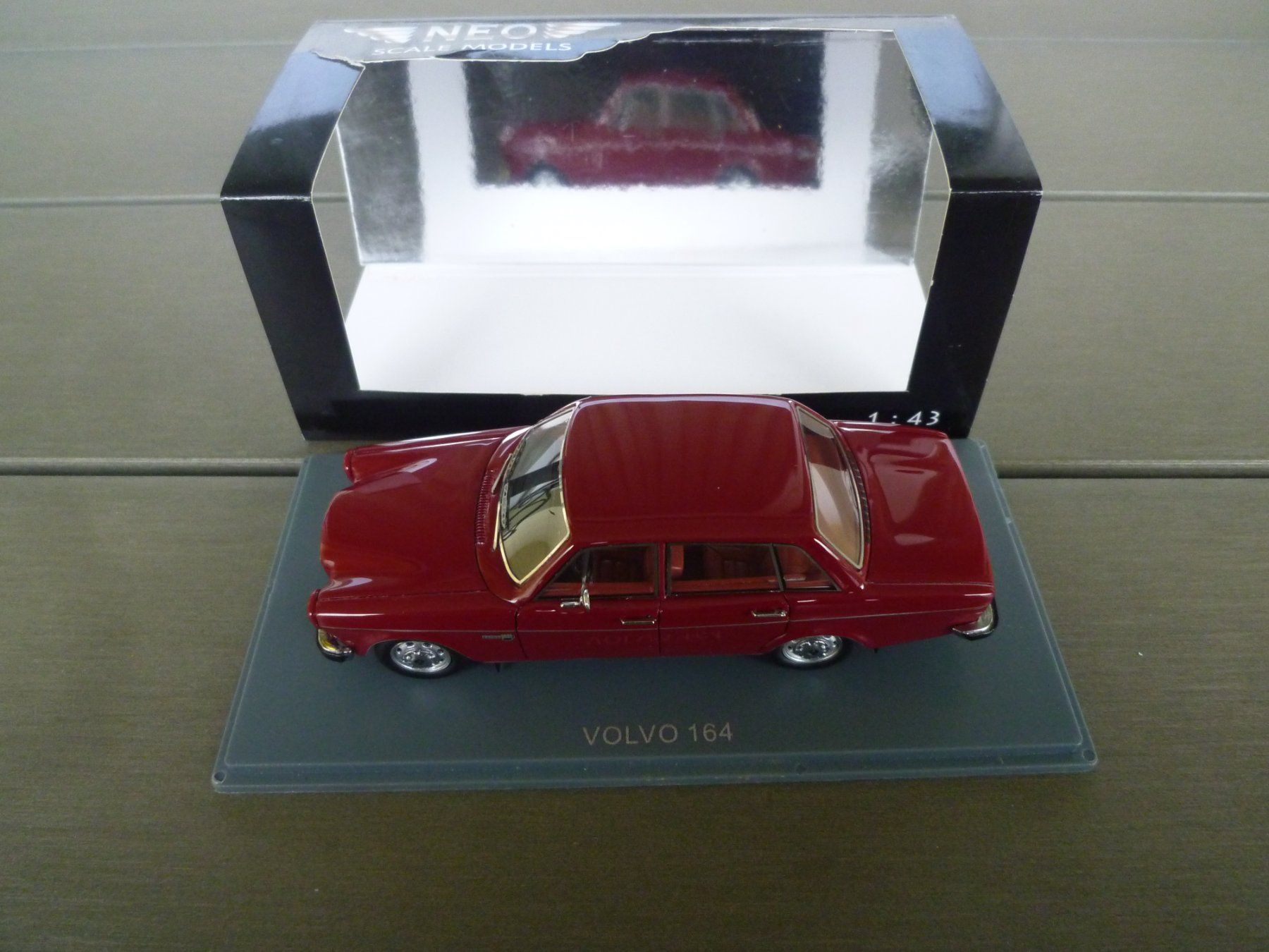 Volvo Modellini d'auto: Volvo 164 – Nuovo e nell'imballaggio originale da Flawil venduto da Imperiosud 4