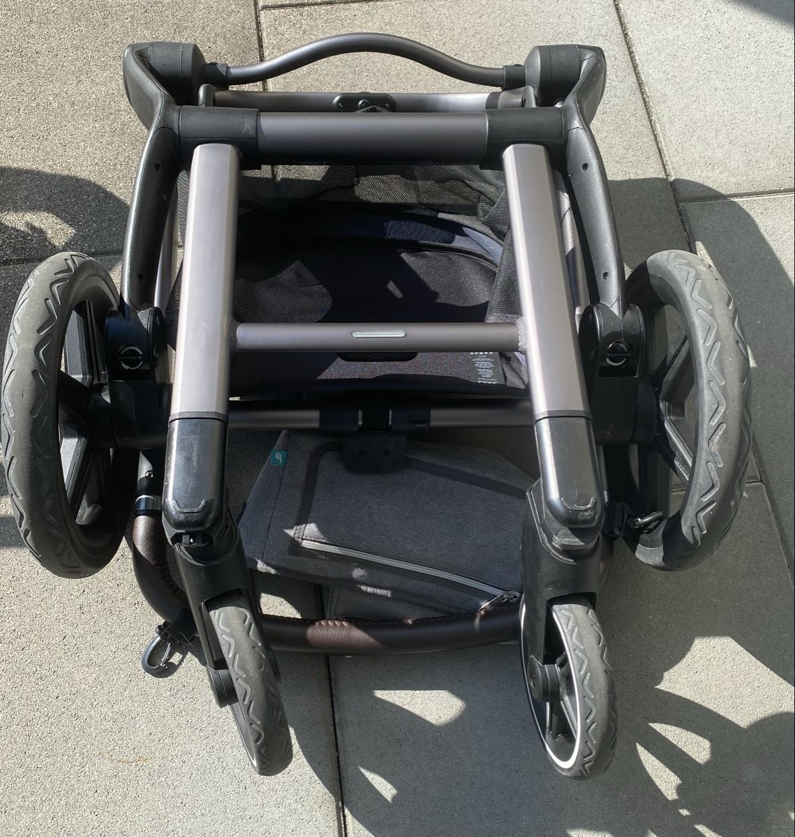 Joolz Carrozzine: Joolz Day+ Kinderwagen Navy – Usato da Alberswil venduto da PAMA1901 2