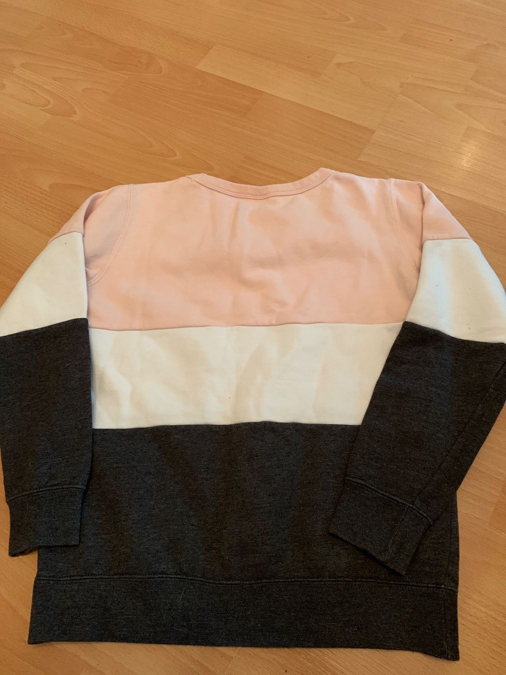 Champion Maglioni & Felpe: Sweatshirt Champion taille S – Usato da MEYRIN venduto da Gwendo10 1