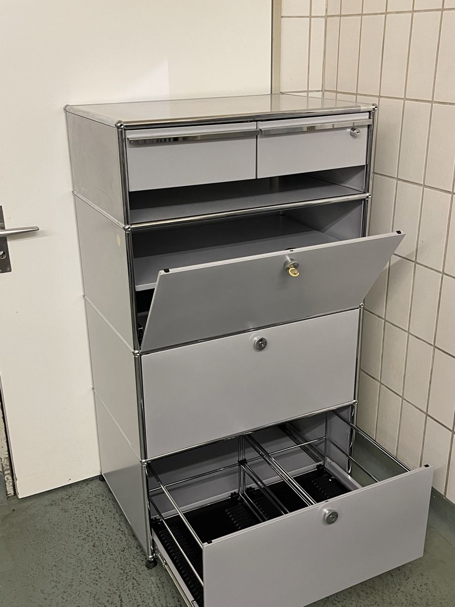 USM Eléments de bureau: USM Haller Sideboard Mattsilber – D'occasion à Dietikon par Kumar_Occasionen 3