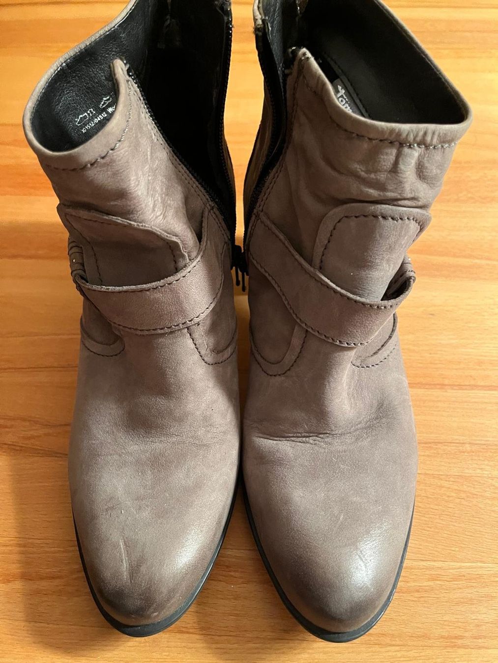 Tamaris Scarpe da donna: Tamaris Stiefeletten Gr. 40 – Usato da Roggwil BE venduto da Konda