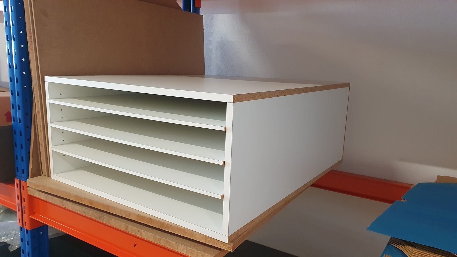Scaffali: Papiergestell, plano Ablage – Usato da Herisau venduto da Efriend