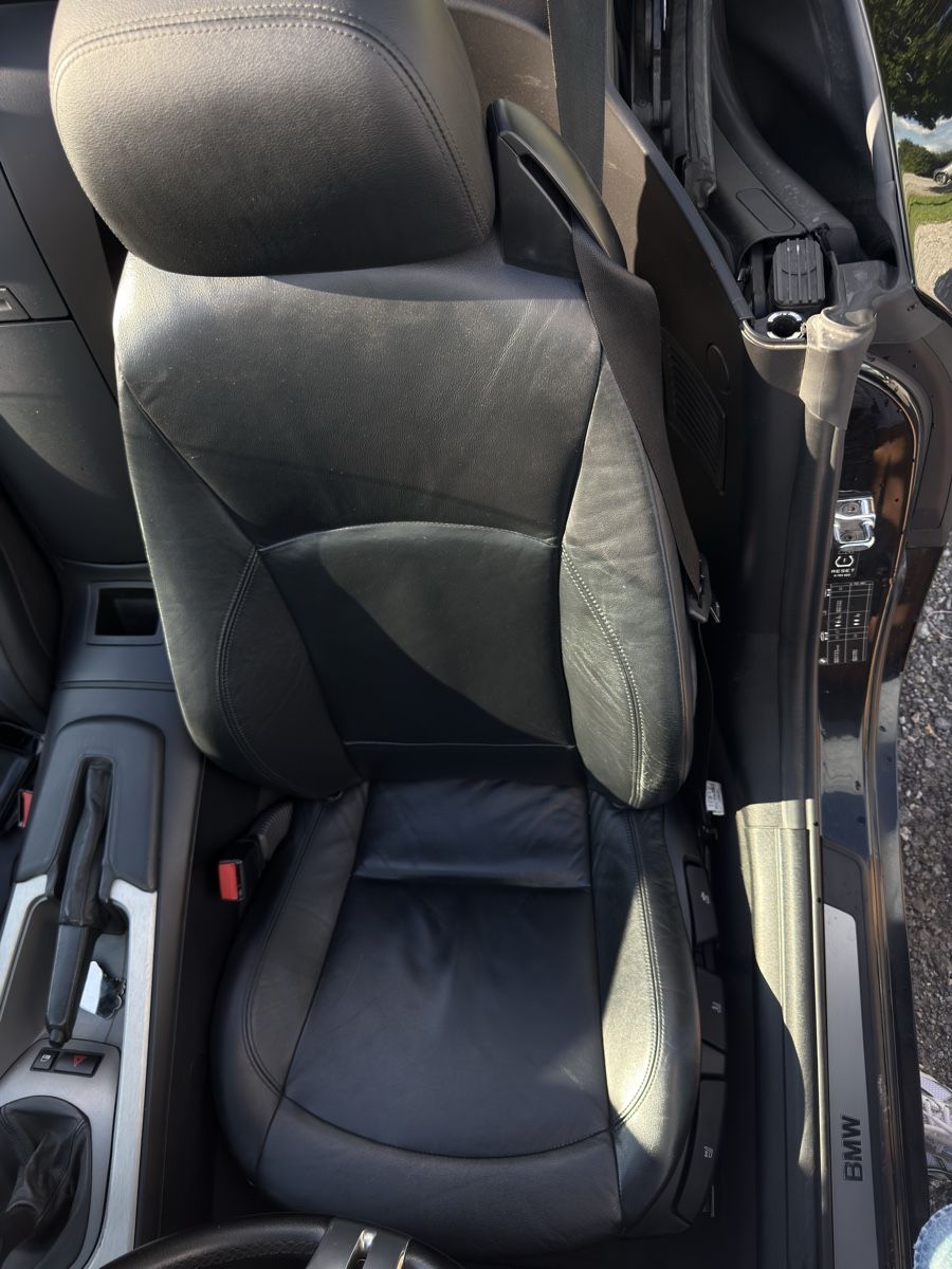 BMW Autos: BMW Z4 3.0 Cabriolet – D'occasion à Gams par neg_jz88 7