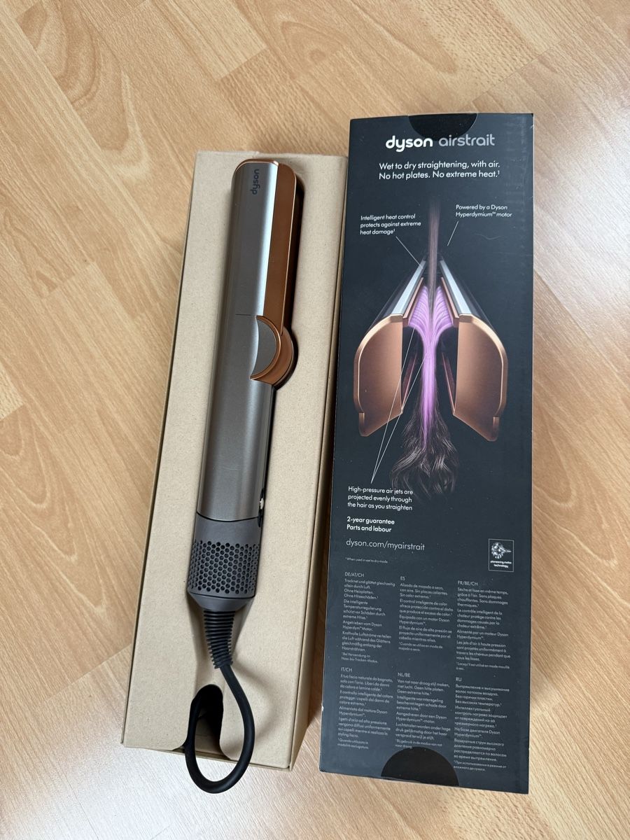 Dyson Asciugacapelli: Dyson Airstrait Dryer/Sraightener in one – Nuovo (secondo la descrizione) da Nyon venduto da mar_ff2y 7