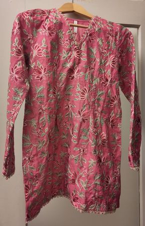 Tunika (rosa) + besticktem Blumenmuster (Ethnic), Gr. S, neu