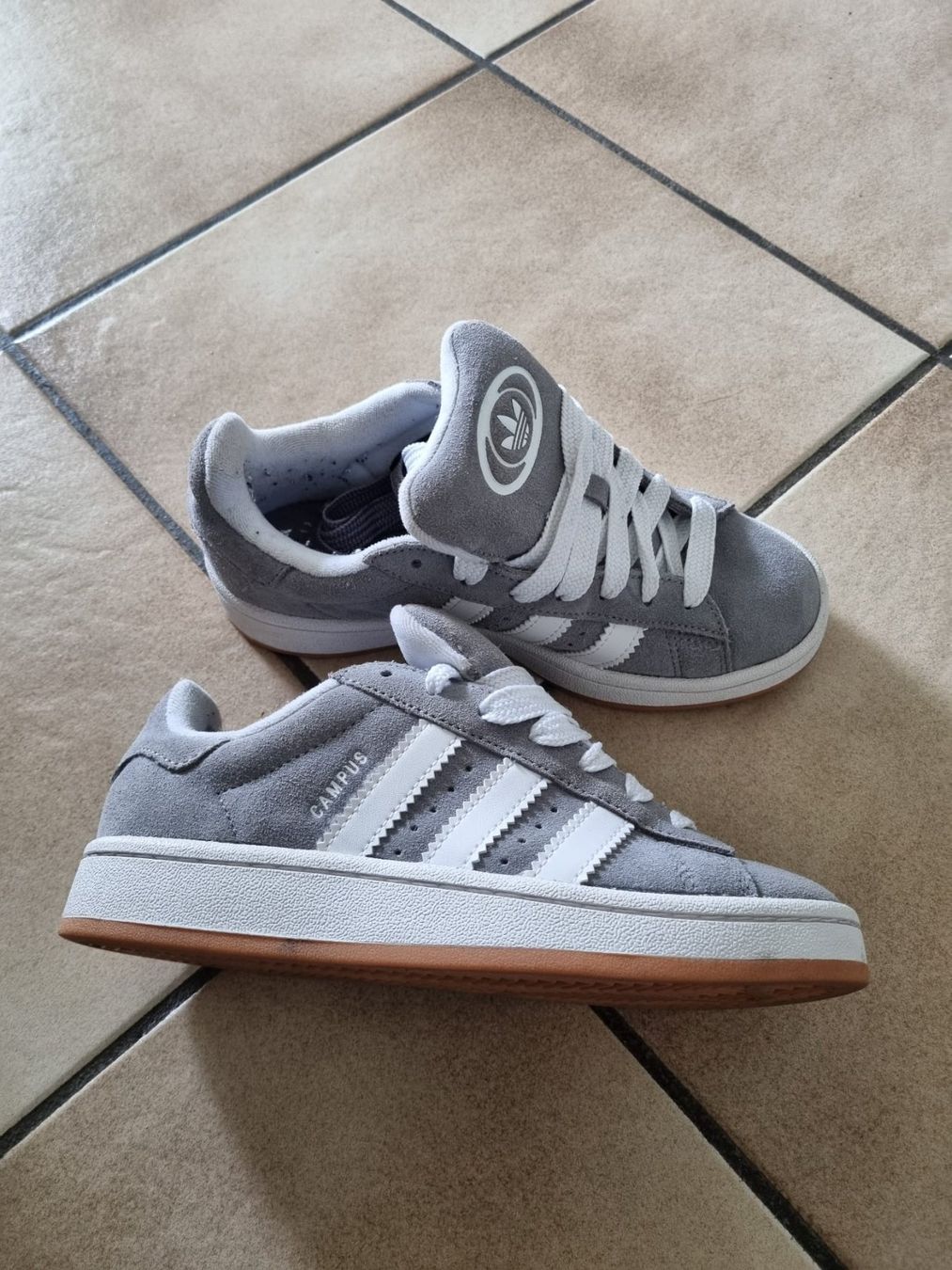 Adidas Damenschuhe: Baskets Campus – Gebraucht aus Neuchâtel von DavidAude