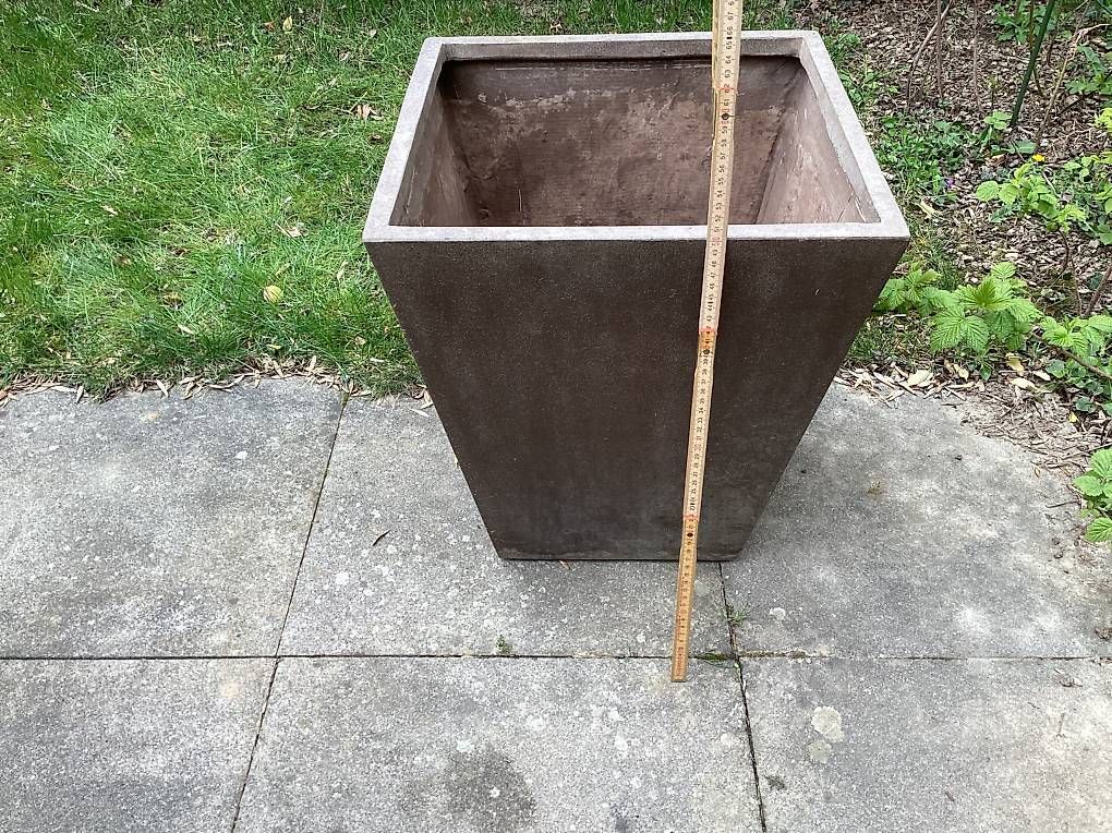 Piante & sementi: Pots pour arbustes et plantes – Usato da Vernier venduto da cas_d8yw 2