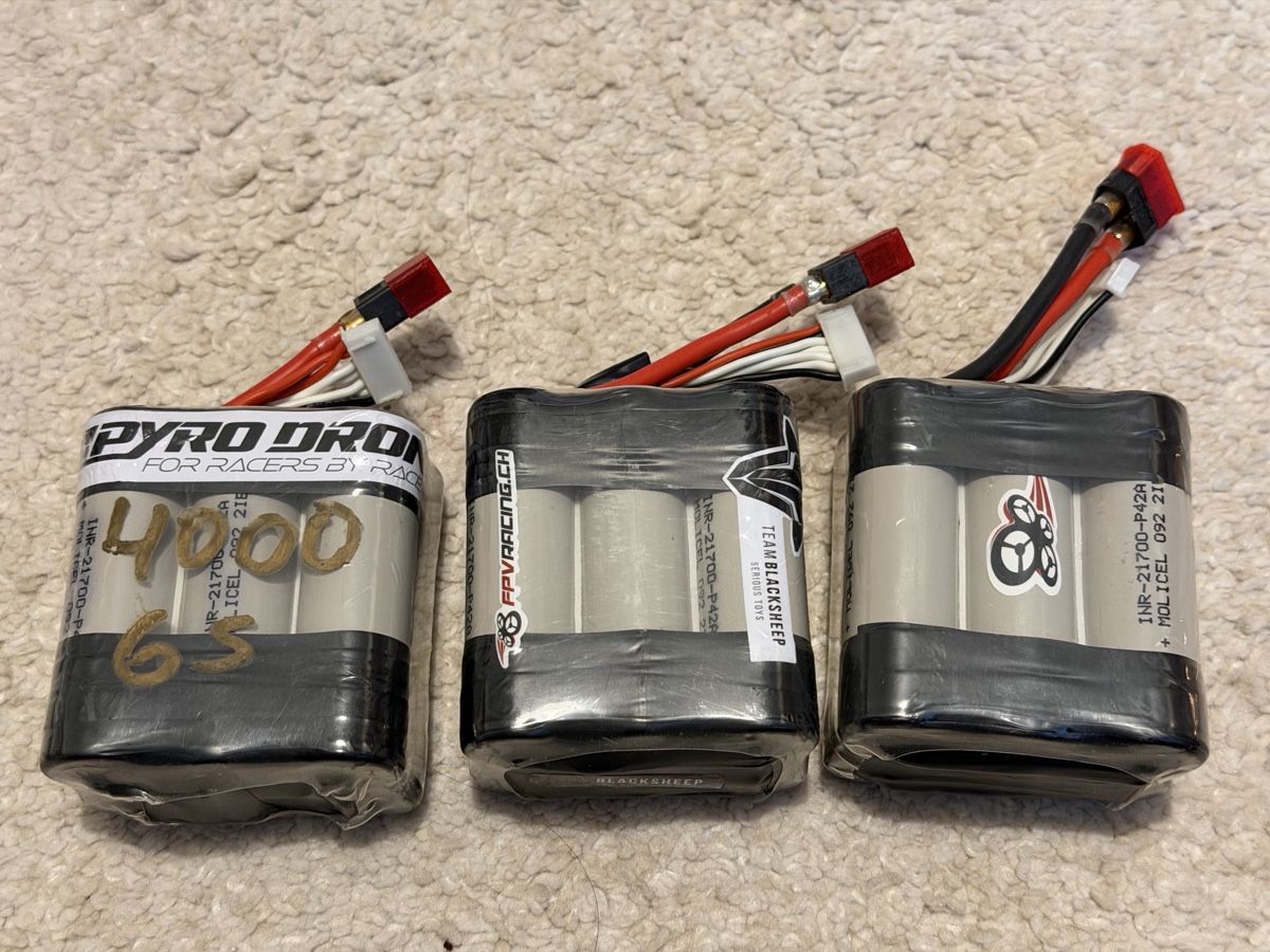 Accus, Chargeurs & Blocs d'alimentation: LiIon 6C Akkus  – D'occasion à Schlieren par der_nedy