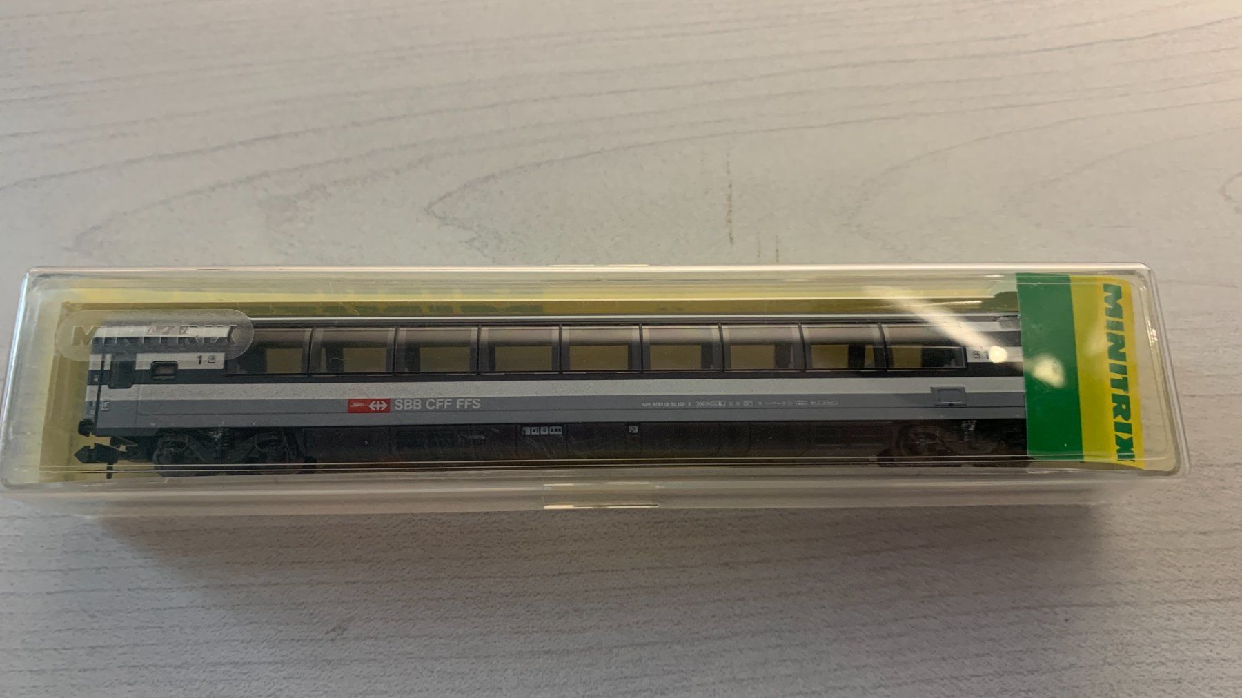 Trix Modellini di ferrovie: Minitrix 13367 SBB Panoramawagen 1. Kl. – Usato da Unterengstringen venduto da Tobaz 6