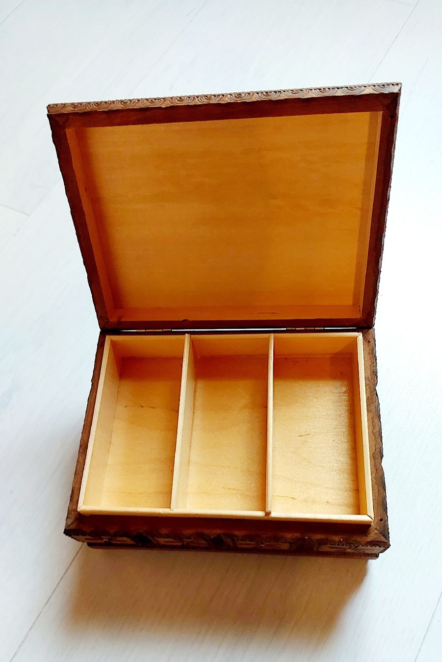 Articoli in legno: Schmuck Aufbewahrung – Usato da Brunnen venduto da CHOUCHOU. 2